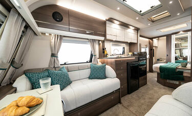 Elddis Affinity 554 living