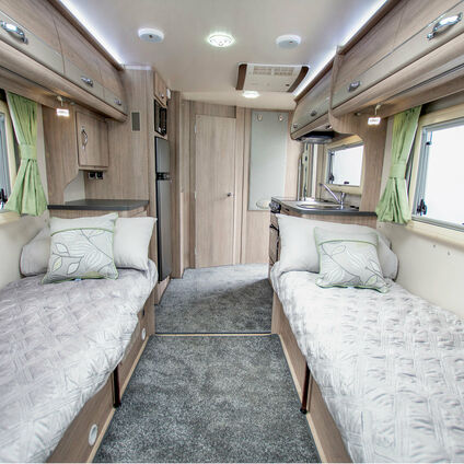 Autosleeper Winchcombe front to back2