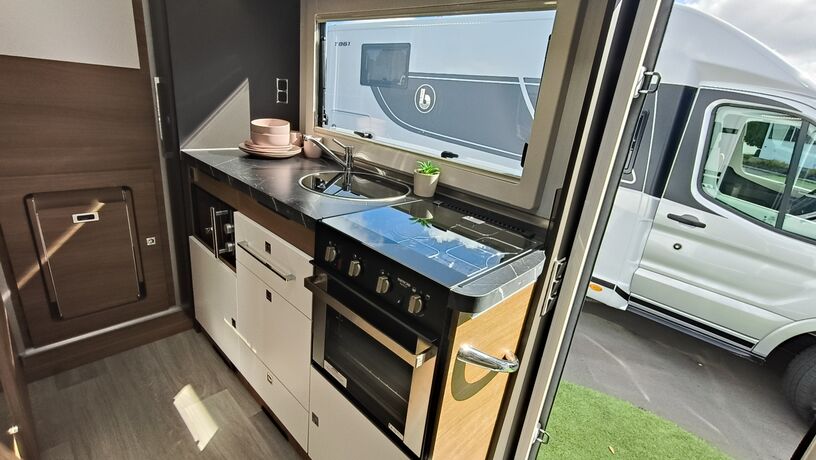 Mileo 286 2025 kitchen