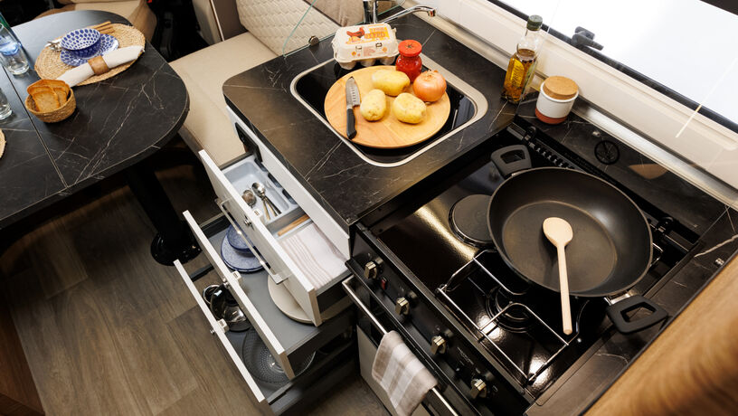 Mileo 294 2025 kitchen storage