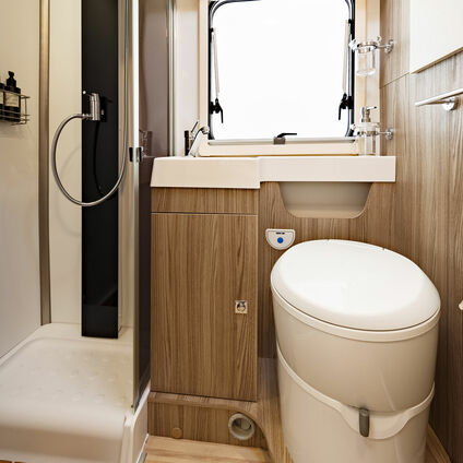 Benimar Mileo 286 bathroom
