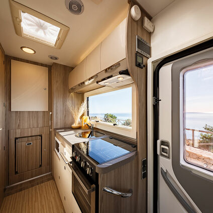 Benimar Mileo 286 kitchen3