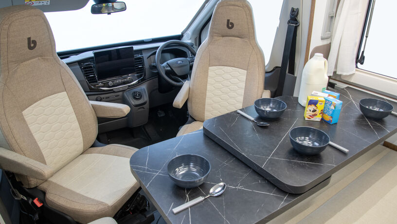 Tessoro 463 2025 Dining Area