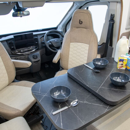 Tessoro 463 2025 Dining Area