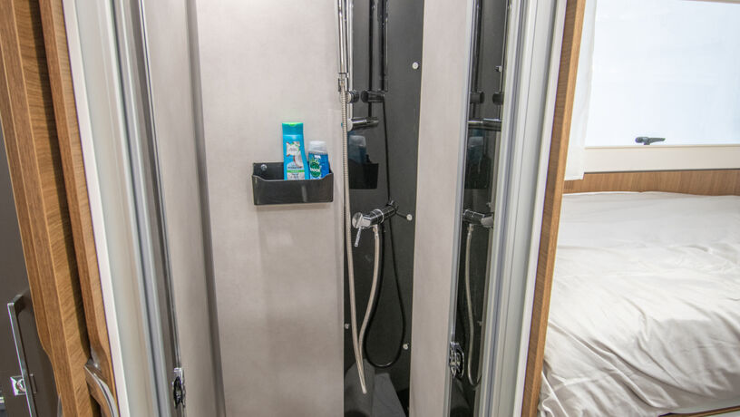 Tessoro 463 2025 Shower