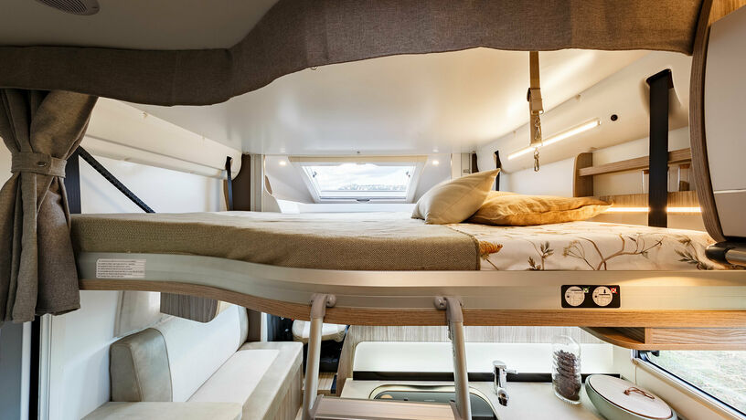 Benimar Tessoro 482 bed2