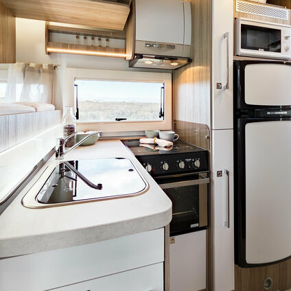 Benimar Tessoro 482 kitchen3