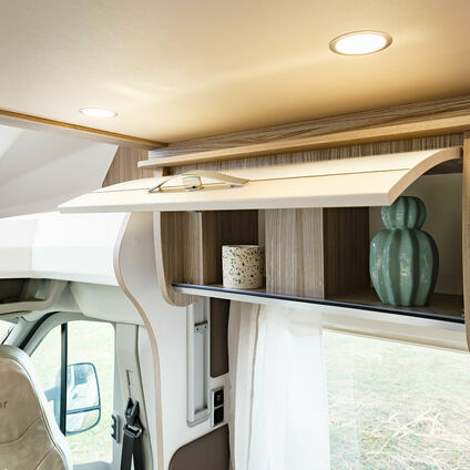 Benimar Tessoro 482 storage