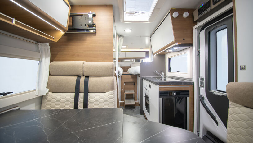 Tessoro 861 2025 Front to Back Single Beds