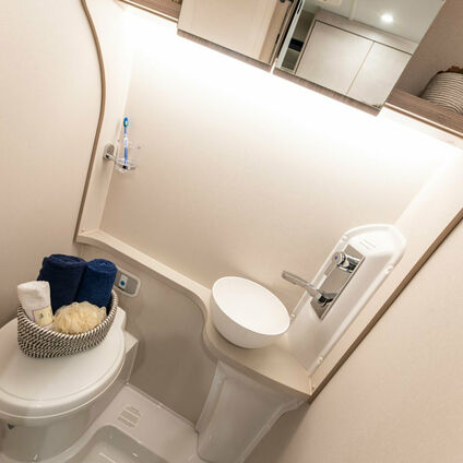 Elddis Encore CV20 bathroom2