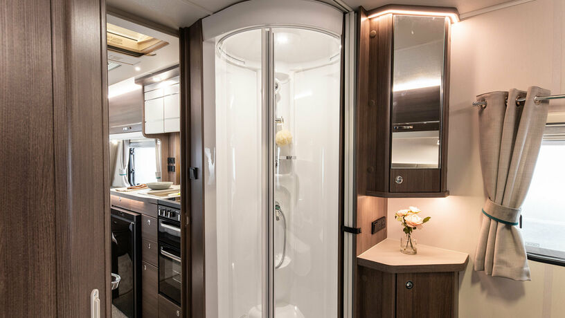 Elddis Affinity 550 bathroom3