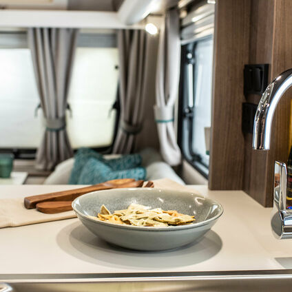 Elddis Affinity 550 kitchen