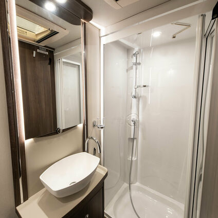 Elddis Affinity 554 bathroom2