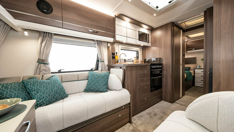 Elddis Affinity 574