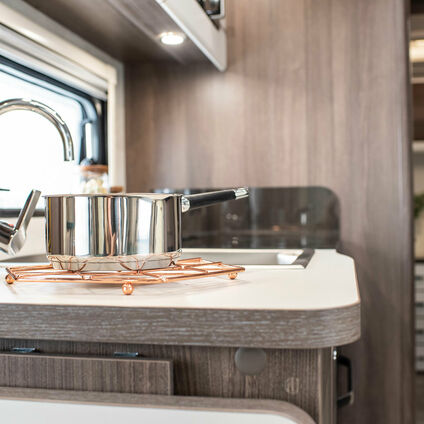 Elddis Affinity 574 kitchen2