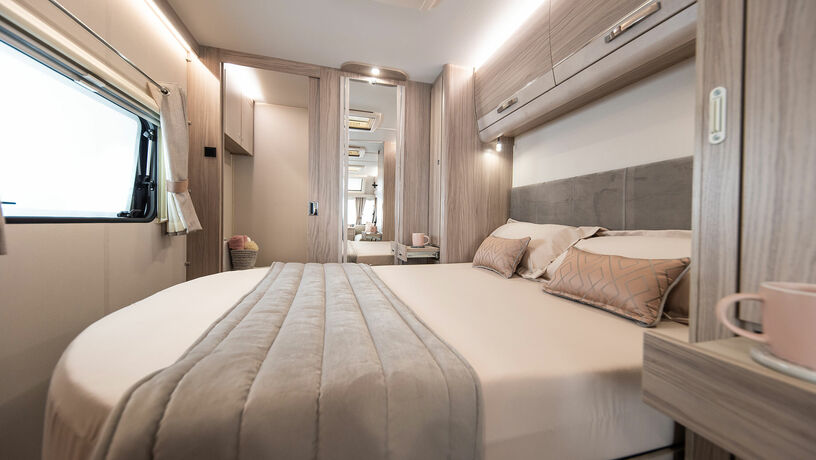 Elddis Avante 554 bed