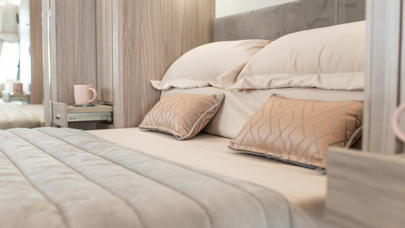 Elddis Avante 554 bed4