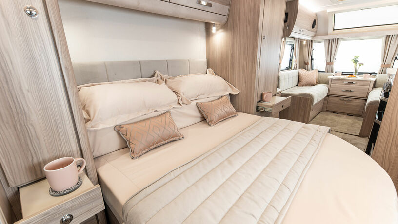 Elddis Avante 554 bed6