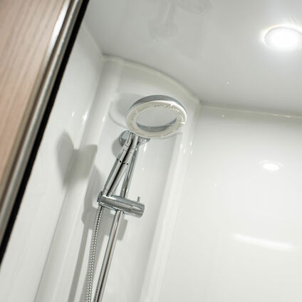 Elddis Avante 554 shower
