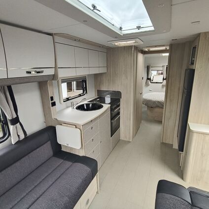 Avante Apex 860 2026front to back