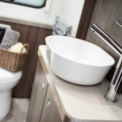 Elddis Buccanner Cruiser bathroom