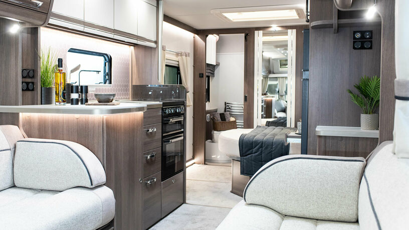 Elddis Buccanner Cruiser kitchen