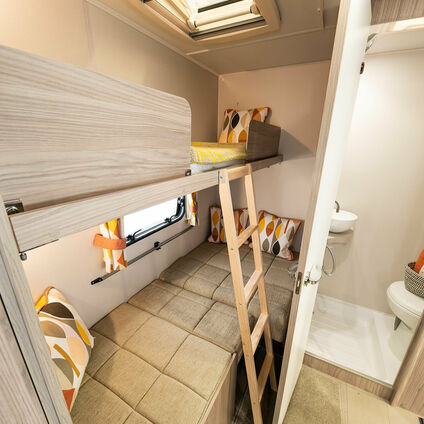 Elddis Xplore 304 bunk beds