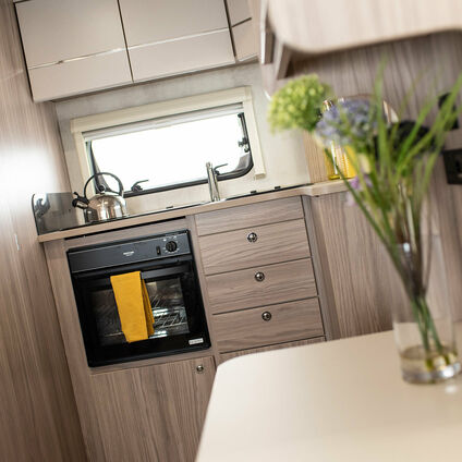 Elddis Xplore 422 kitchen