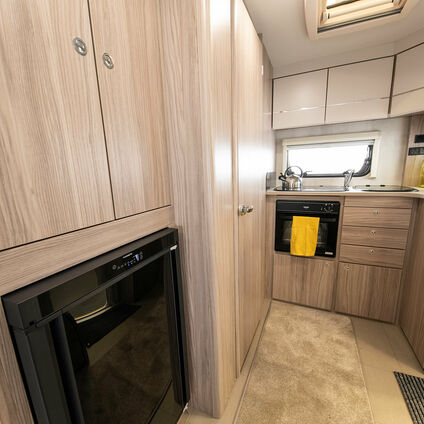 Elddis Xplore 422 living6