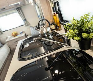 Elddis Accordo 120 kitchen2