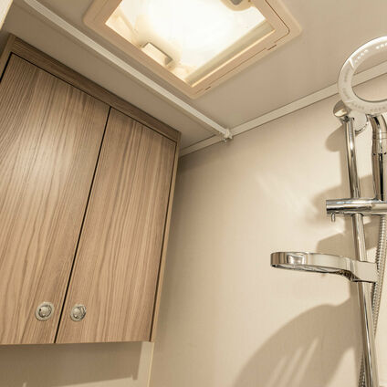 Elddis Accordo 120 shower