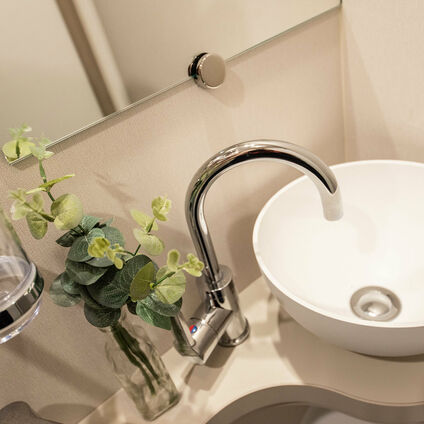 Elddis Autoquest 150 bathroom