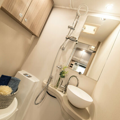 Elddis Autoquest 150 bathroom2