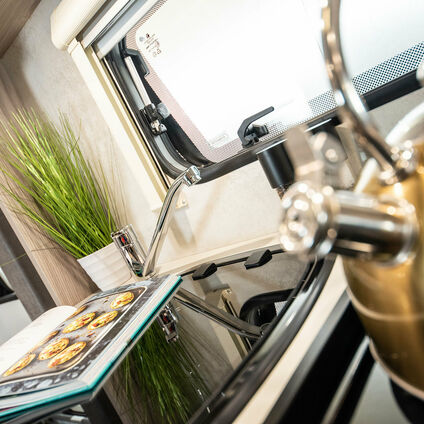 Elddis Autoquest 150 kitchen