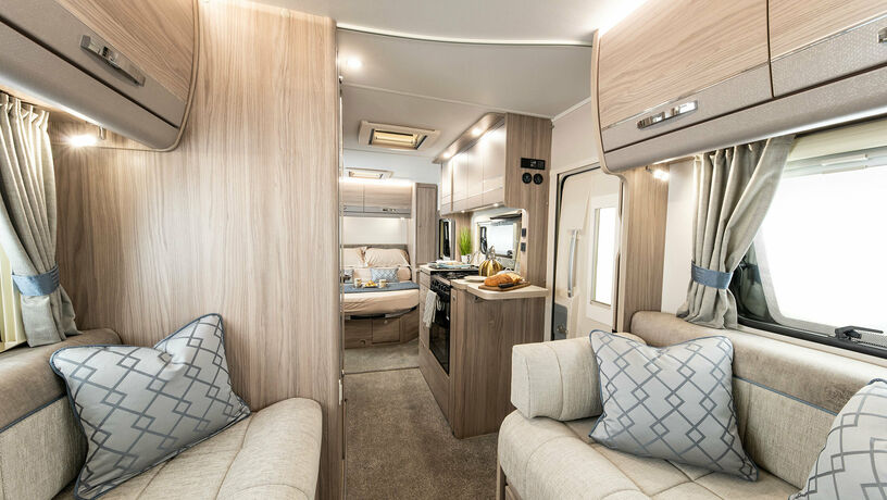 Elddis Autoquest 150 living2