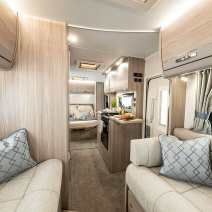 Elddis Autoquest 150 living2