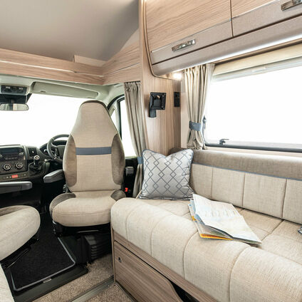 Elddis Autoquest 150 living4