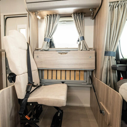 Elddis Autoquest 150 seats