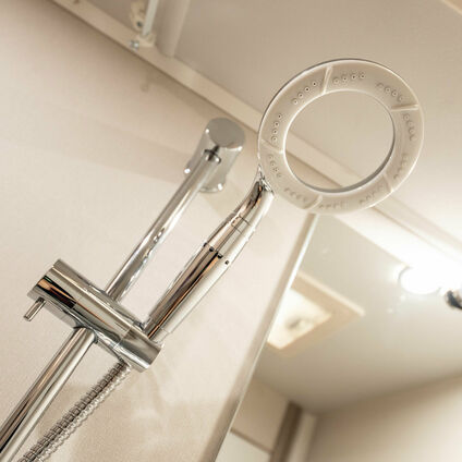 Elddis Autoquest 150 shower