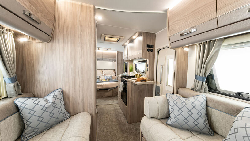 Elddis Autoquest 150 living2