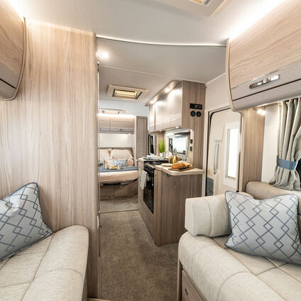 Elddis Autoquest 150 living2
