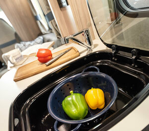 Elddis Autoquest 185 kitchen2