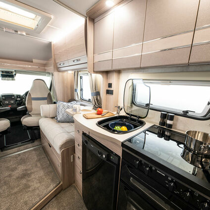 Elddis Autoquest 185 kitchen living