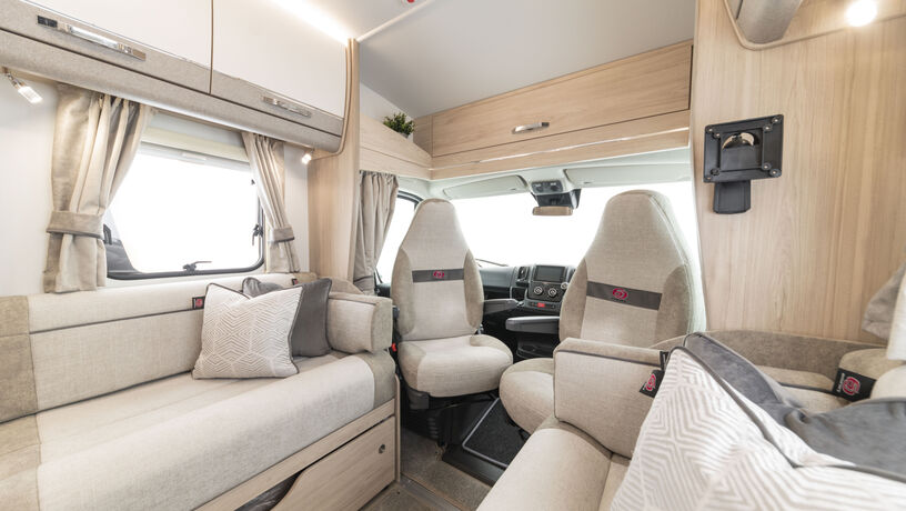 Autoquest 194 2025 loungeb