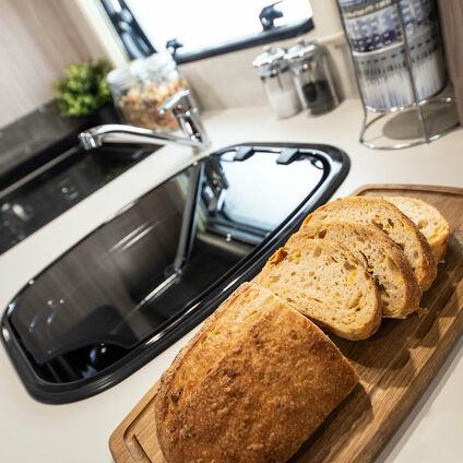Elddis Autoquest 194 kitchen2