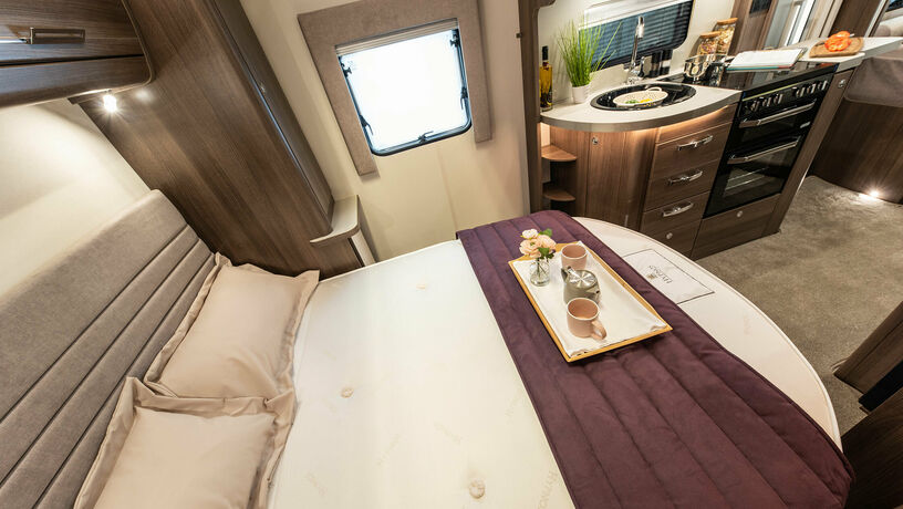 Elddis Encore 250 bed