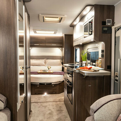 Elddis Encore 250 front to back4