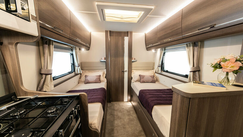 Elddis Encore 285 front to back