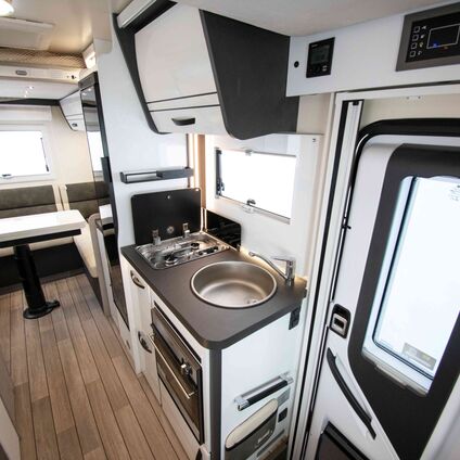 Mc Louis Fusion 330 Kitchen 4