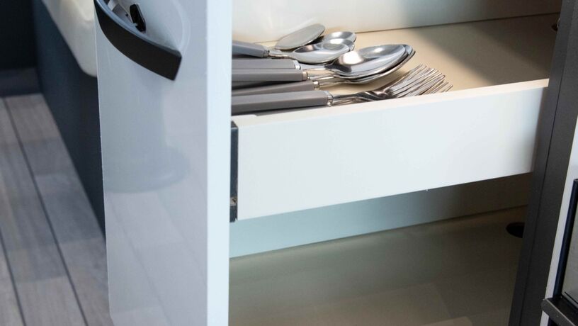 Mc Louis Fusion 330 Cutlery Drawer 3